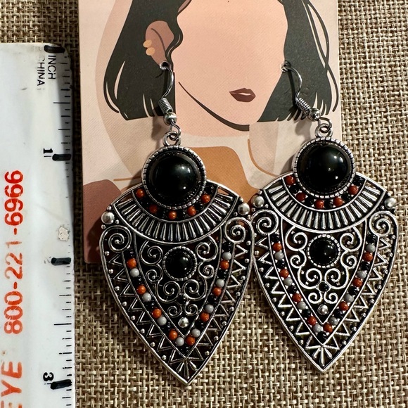 FASHION EARRRINGS! - Picture 5 of 5